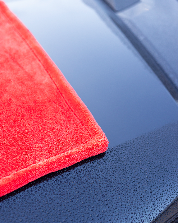 Twisted Loop Drying Towel for Fast, Streak-Free Drying