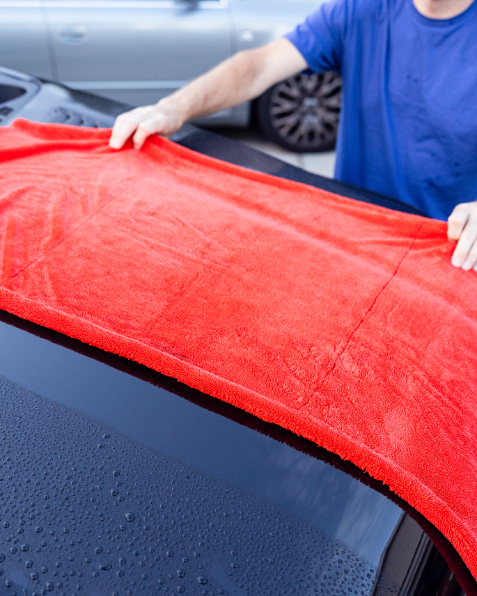 Twisted Loop Drying Towel for Fast, Streak-Free Drying